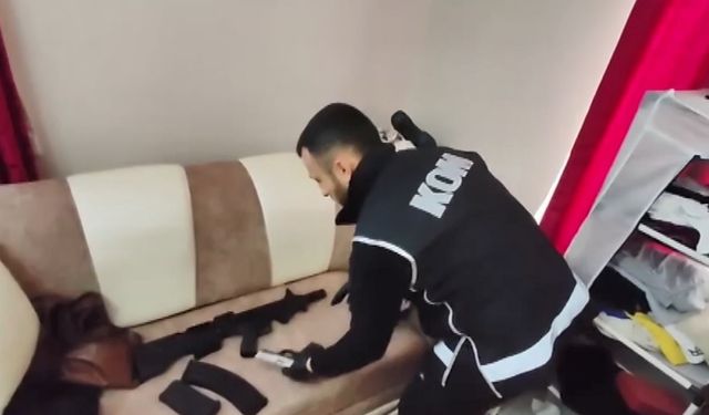 Kars'ta sosyal medyadan silah ticaretine 8 gözaltı