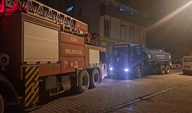 Kastamonu'da çıkan çatı yangını itfaiye tarafından söndürüldü