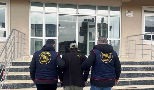 Kütahya JASAT ekipleri, 5 yıldır aranan cezaevi firarisini Balıkesir'de yakaladı