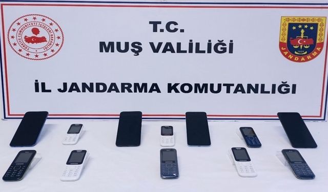 Muş'ta kaçak cep telefonu operasyonu