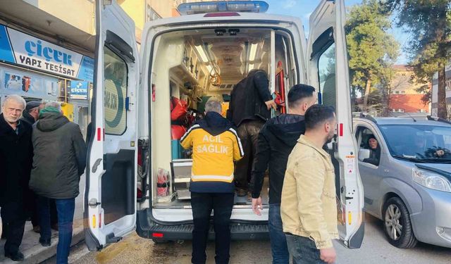 Ordu'da motosiklet yayaya çarptı: 2 yaralı