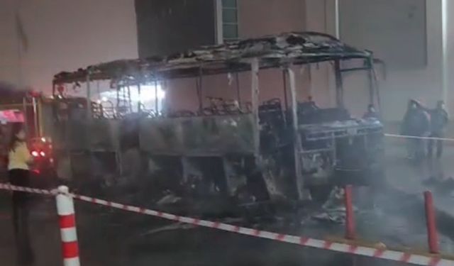 Otobüs alev topuna döndü