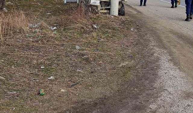 Otomobil mopedle çarpıştı: Anne hayatını kaybetti, oğlu ağır yaralandı