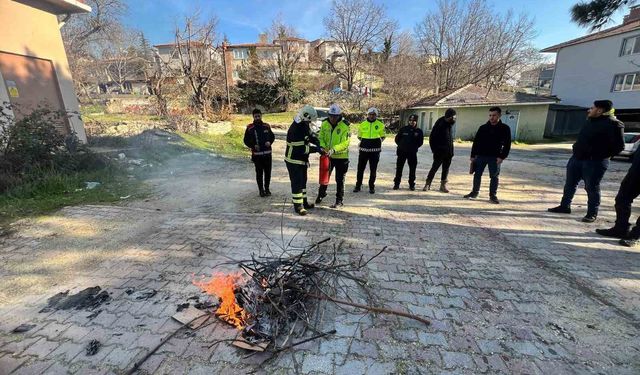 Pınarhisar'da emniyet personeline uygulamalı yangına müdahale eğitimi