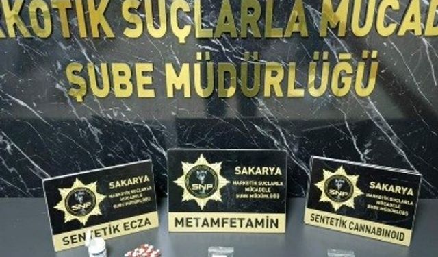 Polis ekiplerinden 3 ilçede 5 ayrı uyuşturucu operasyonu: 12 gözaltı