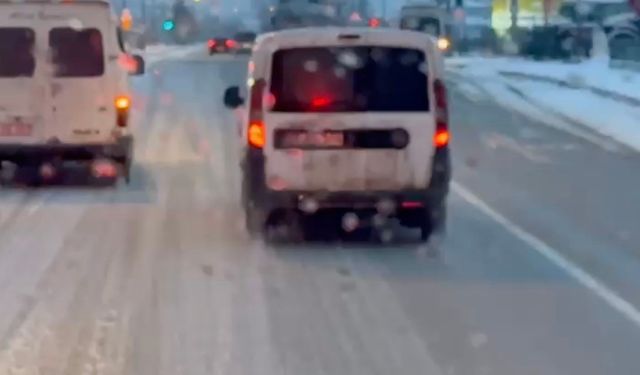 Saniyelerle yarışan itfaiyeye aracına yol vermedi