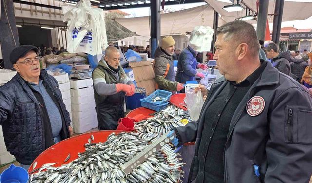 Sarıgöl'de su ürünleri satış yerleri denetlendi