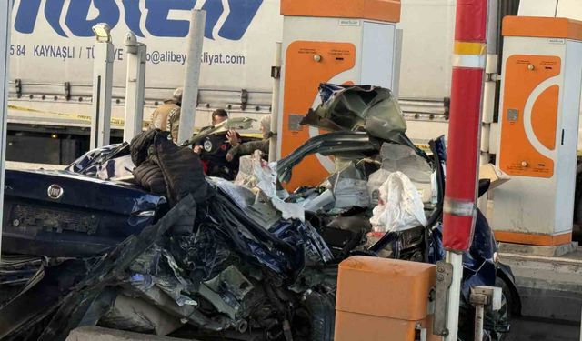 Silivri Kuzey Marmara gişelerinde feci kaza: 2 ölü, 1 ağır yaralı