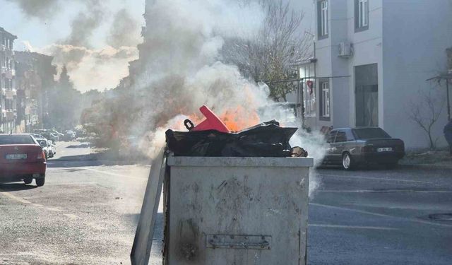 Tekirdağ'da çöp konteynerinde yangın paniği