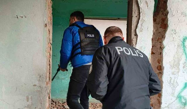 Uzunköprü'de aranan 5 hükümlü yakalandı