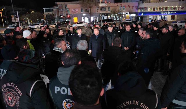 Vali Aydoğdu'dan yılbaşı gecesi emniyet güçlerine moral ziyareti
