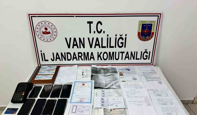 Van'da 'tefecilik' operasyonu: 8 gözaltı
