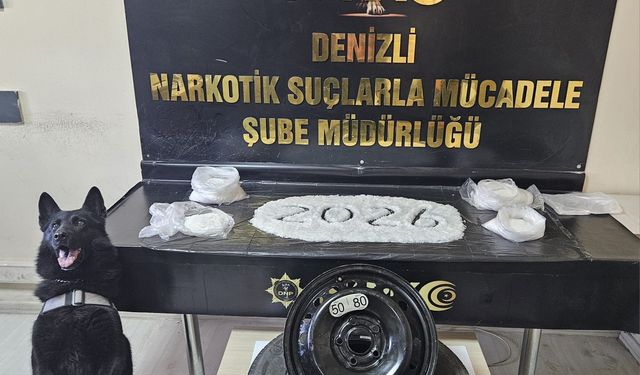 Yedek lastiğin içerisinden 4 kilo zehir çıktı