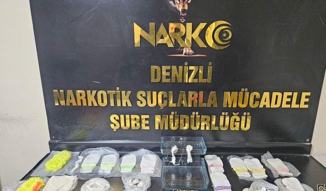 Zehir tacirleri 2.3 kilo uyuşturucuyu lif ve pamuklara emdirerek satmaya çalıştı