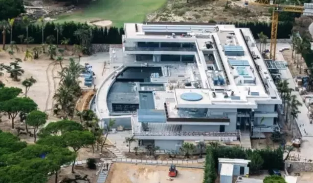 Ronaldo'nun taşınmayı düşündüğü malikane olay oldu