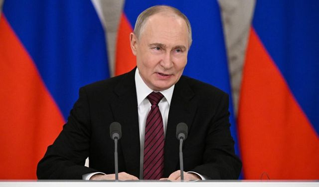 Putin: Rusya zorlu bir aşamadan geçiyor