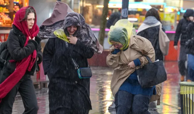 Meteoroloji'den kuvvetli yağış, rüzgar ve çığ uyarısı!