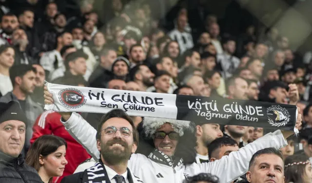 Beşiktaş taraftarı 6 Şubat'ı unutmadı