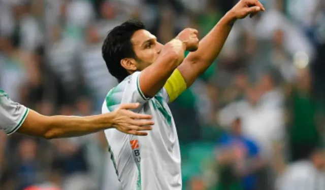 Bursaspor'un yıldız futbolcusundan kötü haber