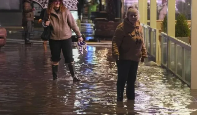 İzmir'de 16 yıllık yağış rekoru