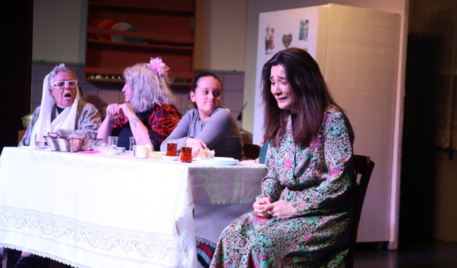 “Kadın Sığınağı” izleyici ile buluştu