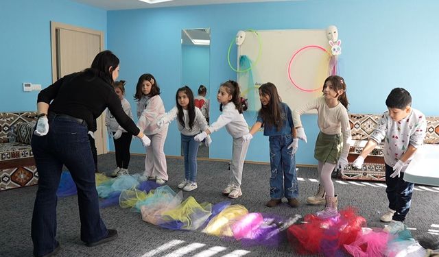 Kestel Dahi Çocuk Akademisi’nde eğitimler devam ediyor
