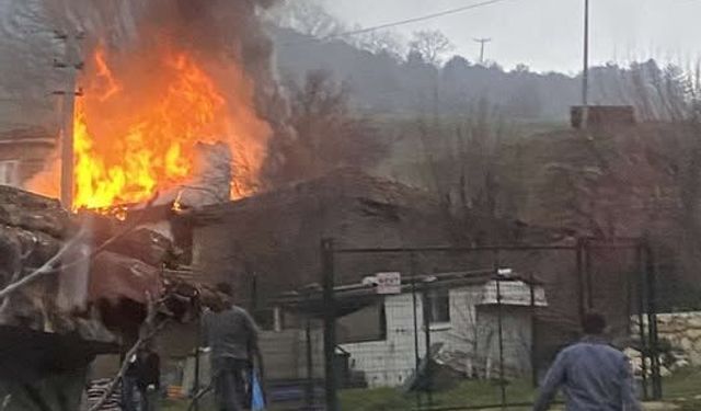 Bursa'da bir evde çıkan yangında karı koca öldü