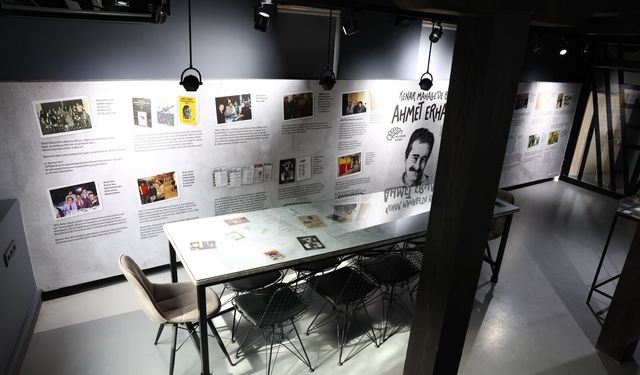 Şair Ahmet Erhan, doğum gününde Nilüfer'de özel bir sergiyle anıldı