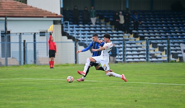Karacabey Belediyespor, sahasında mağlup oldu