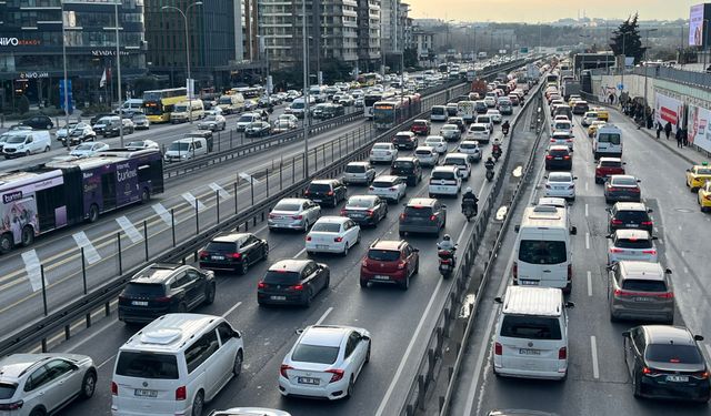 İstanbul’da iftar öncesi trafik yoğunluğu yüzde 81’e çıktı