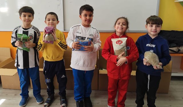 Minik ellerin büyük yüreği