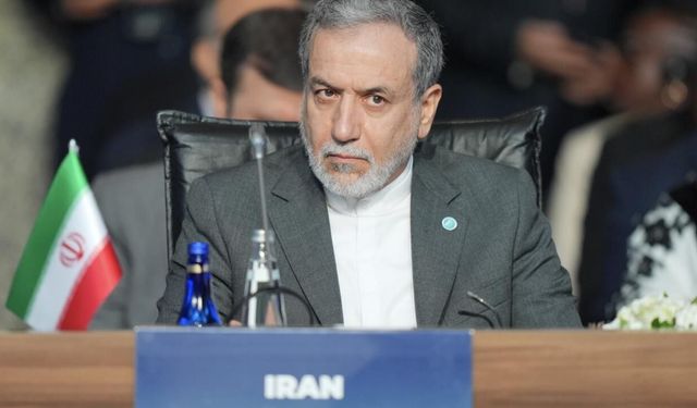 Arakçi: Cenevre'de adil bir çözüm üzerinde anlaşma imkanı bulunduğuna inanıyorum