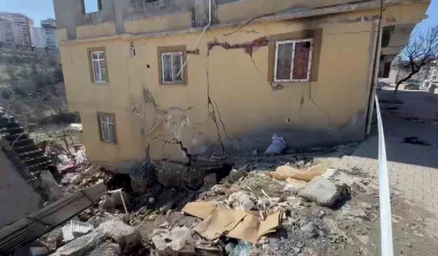 Adıyaman'da heyelan nedeniyle iki ev hasar gördü