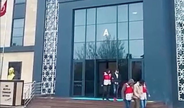 Çanakkale'de huzur uygulamaları: 17 kaçak göçmen yakalandı, 4 organizatör tutuklandı