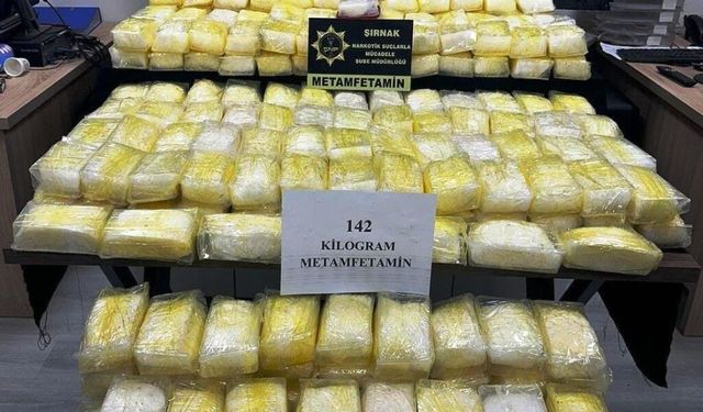 Cizre'de 142 kilo metamfetaminle yakalanan 2 zehir taciri tutuklandı