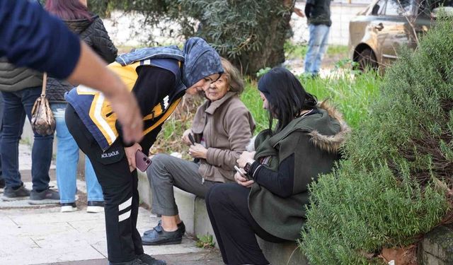 Denizli'de apartman dairesindeki yangın korkuttu