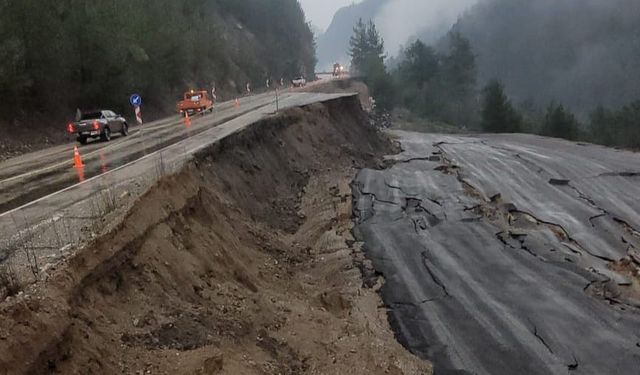 Feke'de helikopter pistinde heyelan meydana geldi