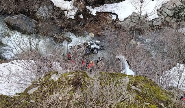 Güroymak'ta feci kaza: 3 ölü, 5 ağır yaralı