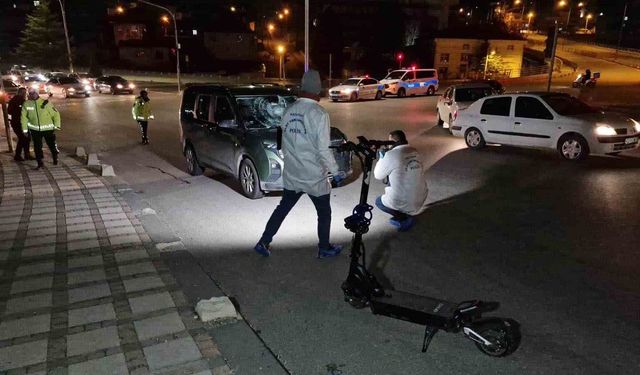 Karaman'da hafif ticari araçla scooter çarpıştı: 1 ağır yaralı