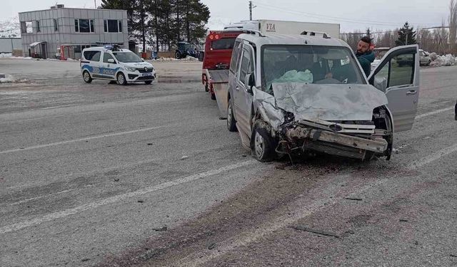 Malatya'da trafik kazası: 2 yaralı
