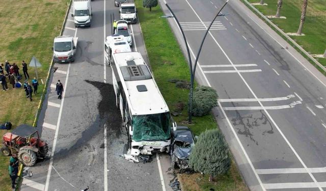 Manisa'da 3 araçlı zincirleme kaza: 5 yaralı
