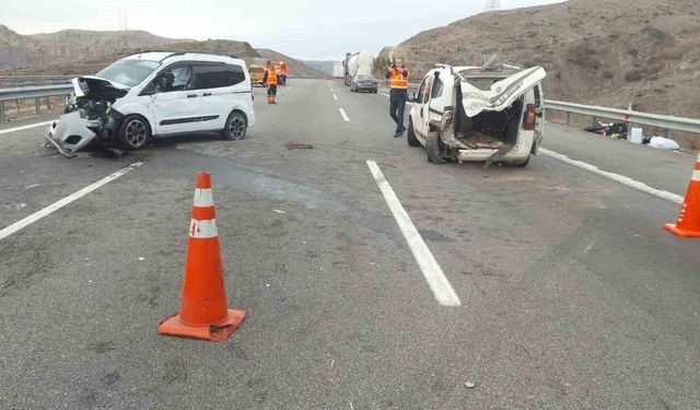 Niğde-Pozantı otoyolunda feci kaza: 1 ölü, 7 yaralı