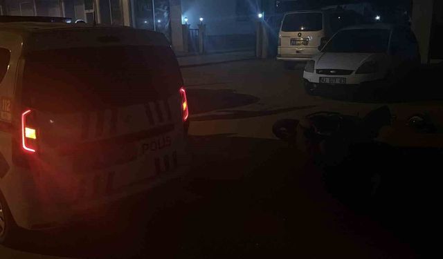 Polisten kaçan motosikletli kuryeden uyuşturucu çıktı