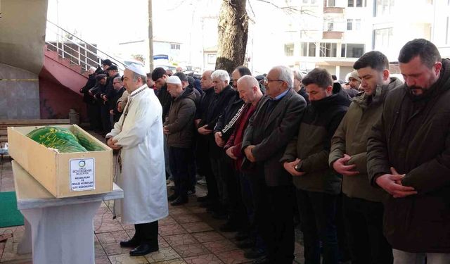 Sakarya'da cesedi bulunan balıkçı Ordu'da toprağa verildi