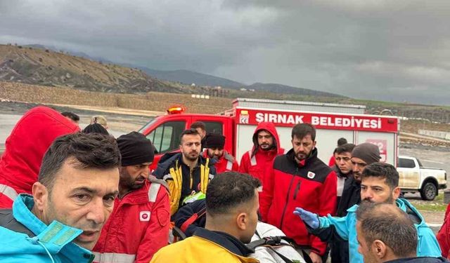 Şırnak'ta işçileri taşıyan servis kaza yaptı: 9 yaralı