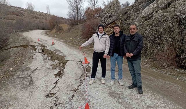 Tokat'ta yağışlar toprak kaymasına neden oldu