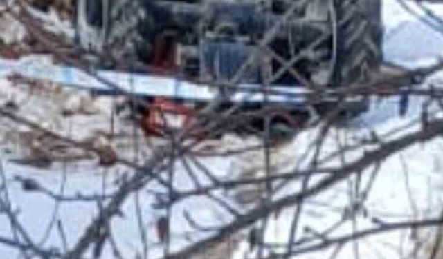 Traktör devrildi, köy muhtarı hayatını kaybetti