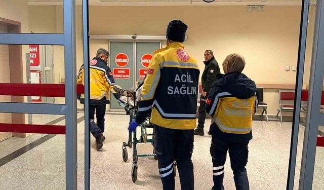 Vücuduna çamaşır suyu enjekte eden genç hastaneye kaldırıldı