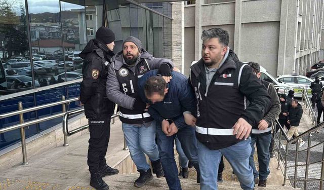 Zonguldak'taki rüşvetle araç muayenesi operasyonunda 6 tutuklama