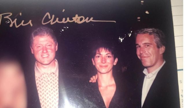 Eski ABD Başkanı Clinton'ın Epstein soruşturması kapsamında Kongre üyelerince ifadesi alınıyor